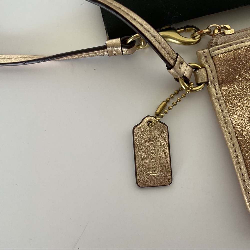 COACH GOLD GLITTER WRISTLET NWT - Picture 5 of 16